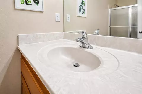 Bath - 5925 Wind Trace Rd, Crestview, FL 32536 photo 4 of 8