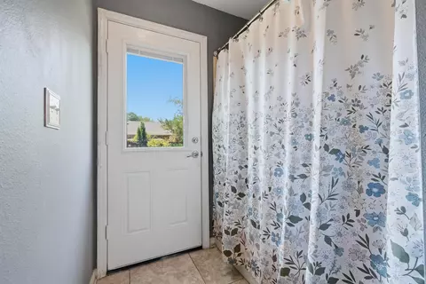 Bath - 5925 Wind Trace Rd, Crestview, FL 32536 photo 6 of 8