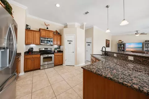 Kitchen - 5925 Wind Trace Rd, Crestview, FL 32536 photo 1 of 5