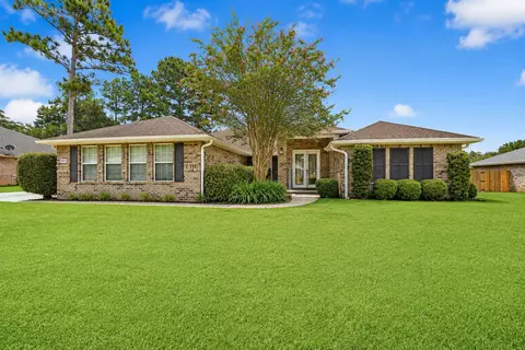 Exterior - 5925 Wind Trace Rd, Crestview, FL 32536 photo 12 of 12