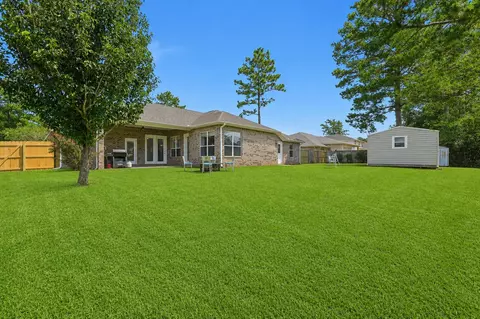 Exterior - 5925 Wind Trace Rd, Crestview, FL 32536 photo 4 of 12
