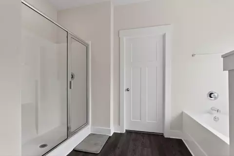 Bath - 1110 Shoal River Dr, Crestview, FL 32539 photo 6 of 8