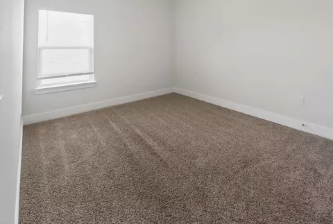 Bedroom - 1110 Shoal River Dr, Crestview, FL 32539 photo 9 of 11
