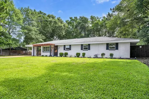 59 NE Oregon Dr, Fort Walton Beach, FL 32548