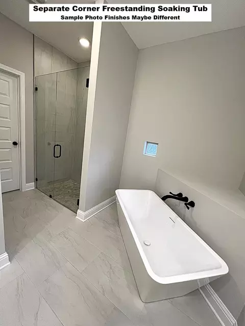Bath - 4640 Chanteuse Pkwy, Crestview, FL 32539 photo 1 of 7
