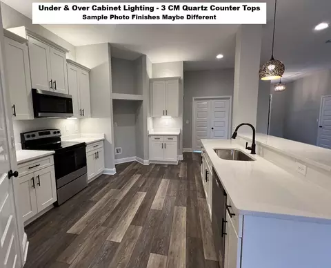 Kitchen - 4640 Chanteuse Pkwy, Crestview, FL 32539 photo 1 of 2