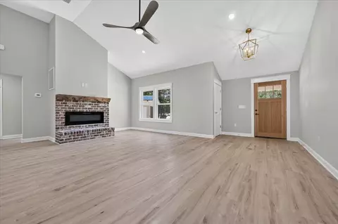 109 Spring Hill Rd, Defuniak Springs, FL 32433