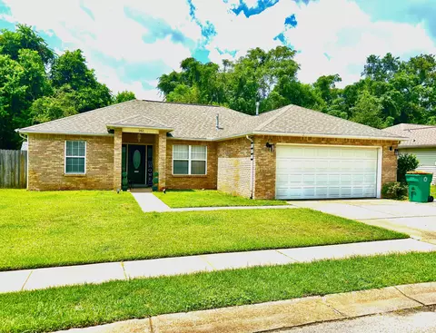 942 Scenic Oak Ln, Fort Walton Beach, FL 32547