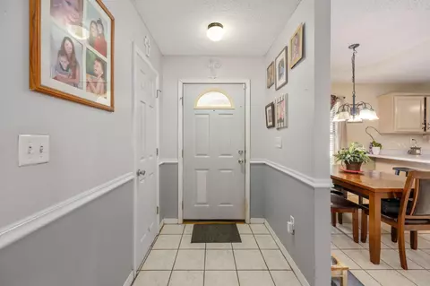 Entry Way - 6139 Old Hickory Rd, Crestview, FL 32539 photo 1 of 1