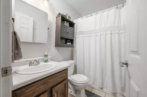 Bath - 6139 Old Hickory Rd, Crestview, FL 32539 photo 2 of 4