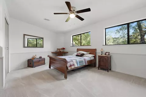 Bedroom - 5845 White Oak Dr, Crestview, FL 32539 photo 3 of 5