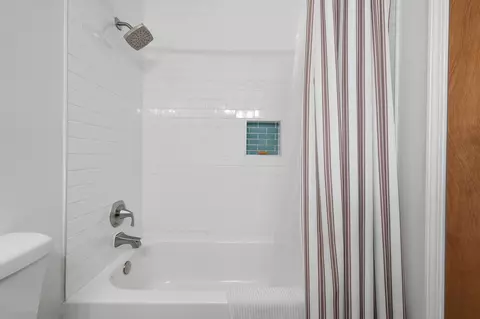 Bath - 5845 White Oak Dr, Crestview, FL 32539 photo 6 of 6
