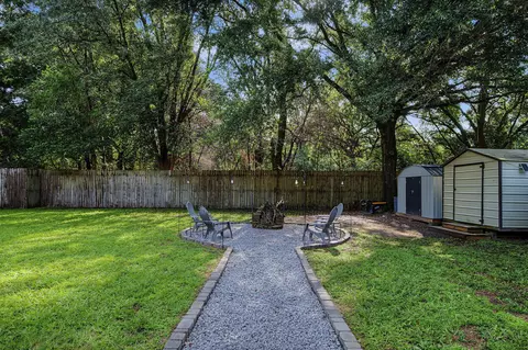 Exterior - 5361 Opportunity Dr, Crestview, FL 32539 photo 11 of 16