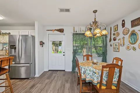 Entry Way - 5361 Opportunity Dr, Crestview, FL 32539 photo 1 of 2