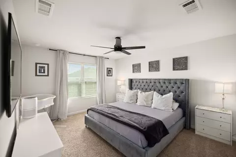 Bedroom - 211 Laurel Hill St, Crestview, FL 32539 photo 1 of 7