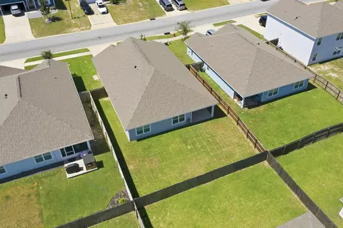 View/Area - 211 Laurel Hill St, Crestview, FL 32539 photo 3 of 6