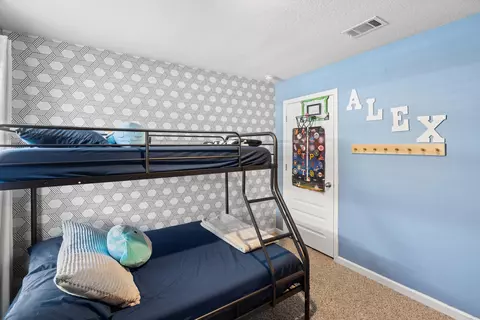 Bedroom - 211 Laurel Hill St, Crestview, FL 32539 photo 6 of 7