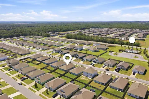 View/Area - 211 Laurel Hill St, Crestview, FL 32539 photo 4 of 6