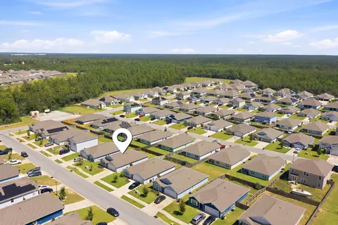 View/Area - 211 Laurel Hill St, Crestview, FL 32539 photo 2 of 6