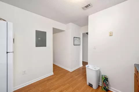 Entry Way - 1702 E 1st Ave, Crestview, FL 32539 photo 2 of 2