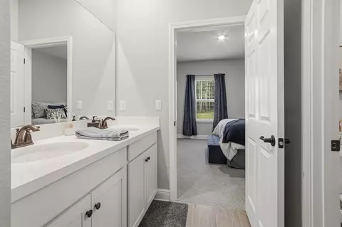 Entry Way - 94 S Bentgrass Rd, Freeport, FL 32439 photo 5 of 6
