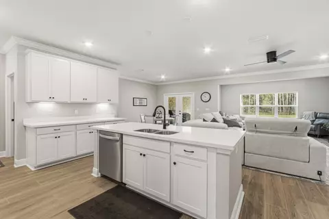 Kitchen - 94 S Bentgrass Rd, Freeport, FL 32439 photo 1 of 7
