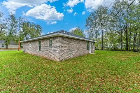 Exterior - 502 E Bowers Ave, Crestview, FL 32539 photo 6 of 6