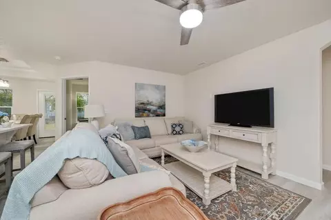 Living - 502 E Bowers Ave, Crestview, FL 32539 photo 2 of 2