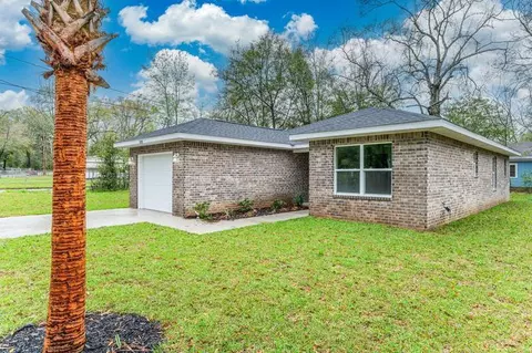 Other - 502 E Bowers Ave, Crestview, FL 32539 photo 2 of 3