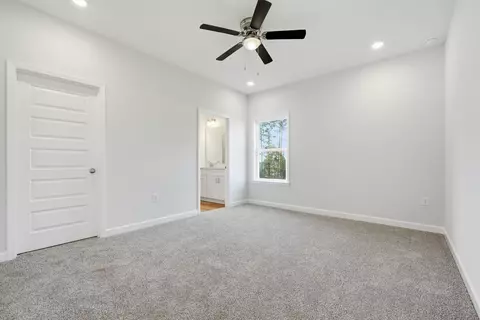 Bedroom - 851 E Williams St, Crestview, FL 32539 photo 1 of 4