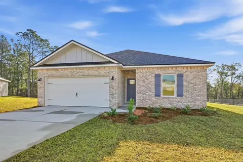 Exterior - 851 E Williams St, Crestview, FL 32539 photo 2 of 3