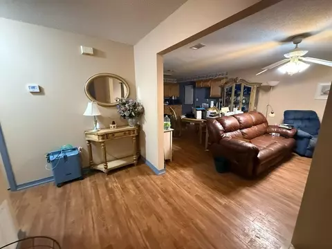 Entry Way - 6100 Barnes Rd, Crestview, FL 32536 photo 1 of 2