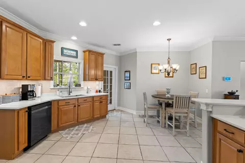 Kitchen - 239 Mango Ln, Freeport, FL 32439 photo 7 of 9