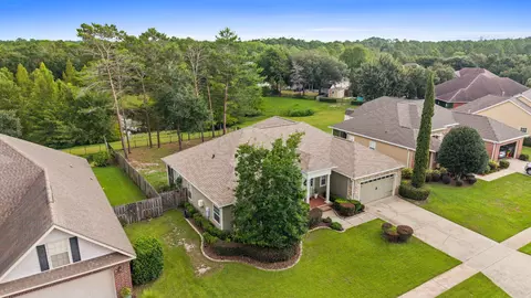 View/Area - 239 Mango Ln, Freeport, FL 32439 photo 8 of 9