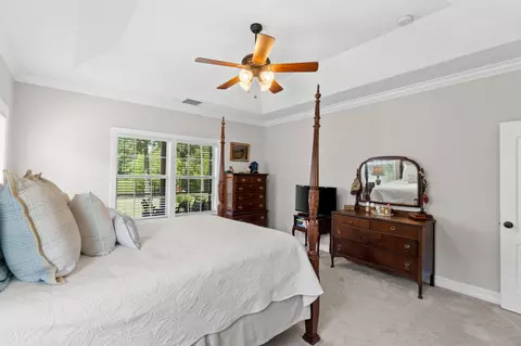 Bedroom - 239 Mango Ln, Freeport, FL 32439 photo 4 of 13