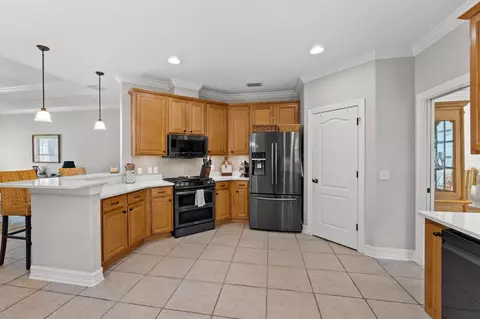 Kitchen - 239 Mango Ln, Freeport, FL 32439 photo 2 of 9