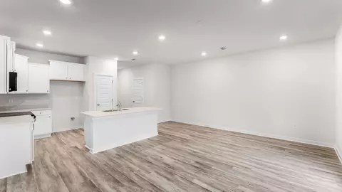 Living - 100 Stern St, Freeport, FL 32439 photo 3 of 3