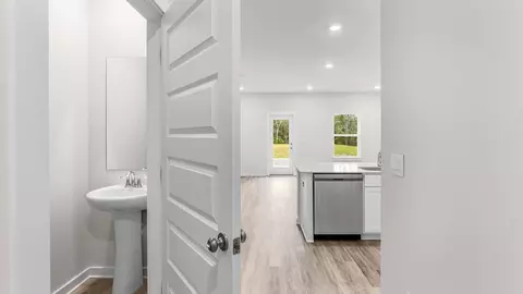 Entry Way - 100 Stern St, Freeport, FL 32439 photo 5 of 6