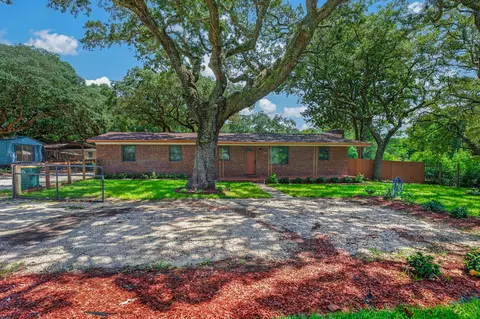 1437 Cat Mar Rd, Niceville, FL 32578