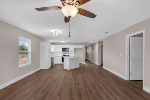 Living - 5432 Bayleaf Dr, Crestview, FL 32539 photo 1 of 5