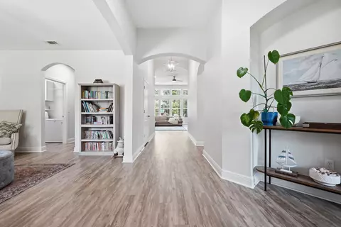 Entry Way - 24 Brighton Cv, Freeport, FL 32439 photo 3 of 9