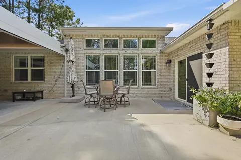 Exterior - 24 Brighton Cv, Freeport, FL 32439 photo 5 of 16