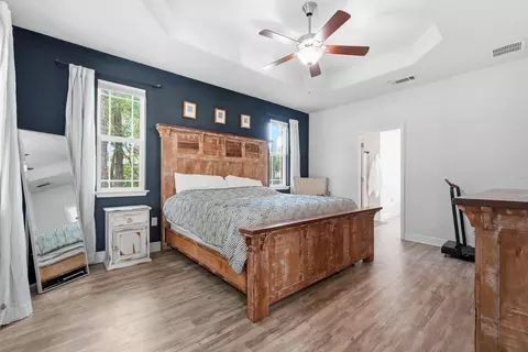 Bedroom - 24 Brighton Cv, Freeport, FL 32439 photo 3 of 7