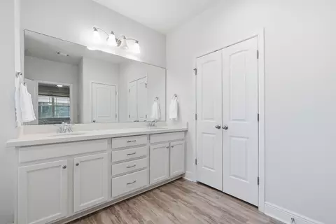 Entry Way - 24 Brighton Cv, Freeport, FL 32439 photo 8 of 9