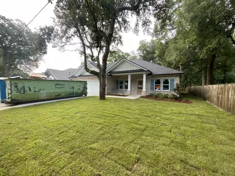 1617 Moore St, Niceville, FL 32578