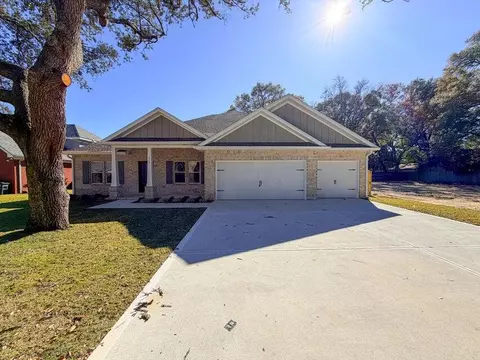 1617 Moore St, Niceville, FL 32578