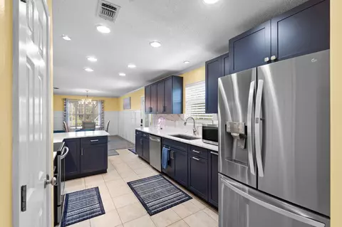 Kitchen - 310 Liriope Loop, Destin, FL 32541 photo 2 of 5
