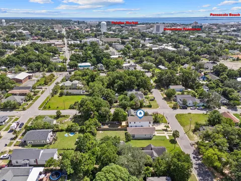 View/Area - 802 W Wright St, Pensacola, FL 32501 photo 1 of 5