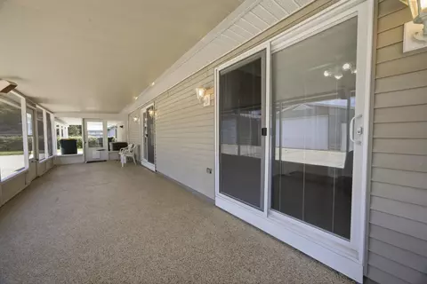 Exterior - 220 W Walker Cir, Crestview, FL 32539 photo 9 of 16