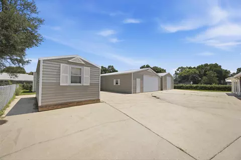 Exterior - 220 W Walker Cir, Crestview, FL 32539 photo 16 of 16
